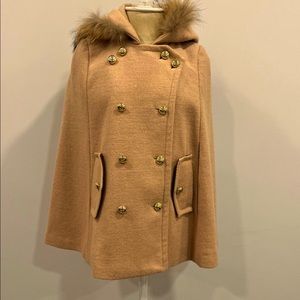 CAPE COAT CAMEL COLOR